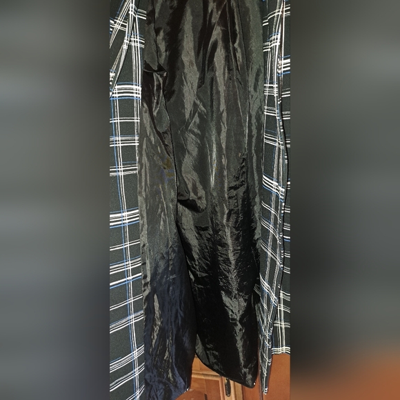 Ladies Asos Black/white Long Line  Business Blazer Jacket Snap Closure Size 6 - Picture 7 of 11